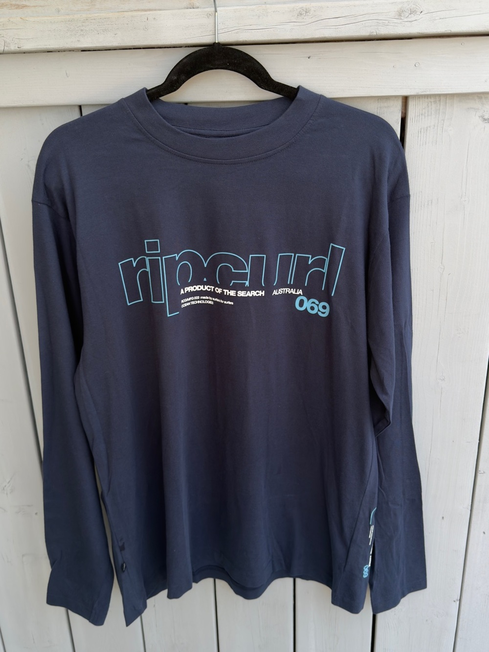 Vintage Men’s Rip Curl 'The Search' Long Sleeve surf tee six large midfit